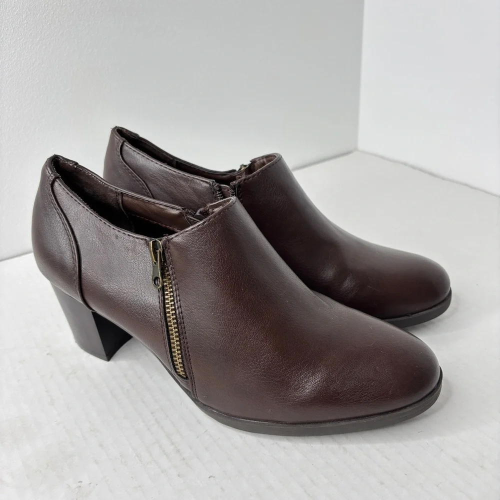 Wear Ever Brown Vegan Block Heel Ankle Boots Womens Size 8.5 Booties Shooties